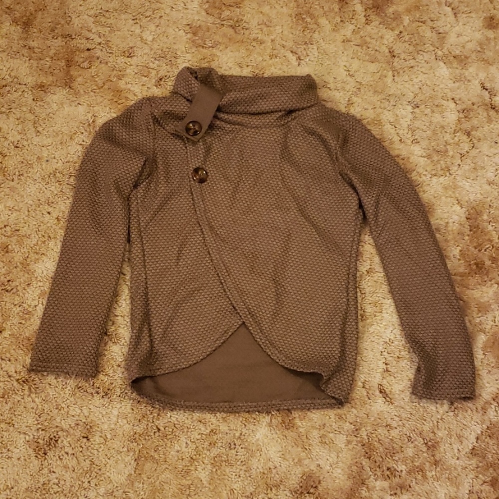 Pull over sweater